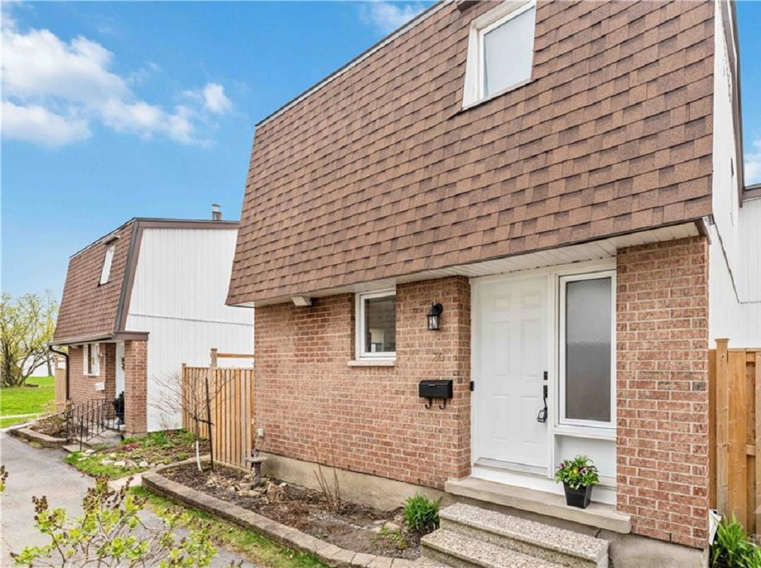 Linden Walk exterior