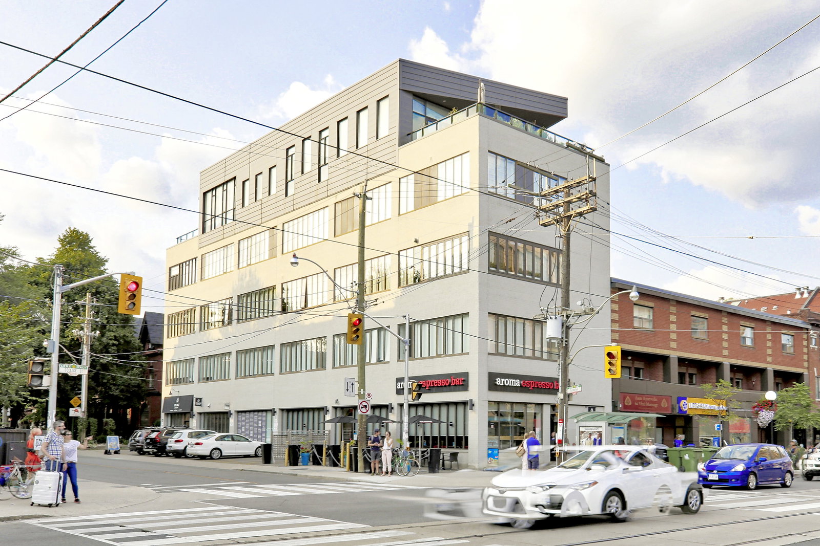 540 College Condos exterior