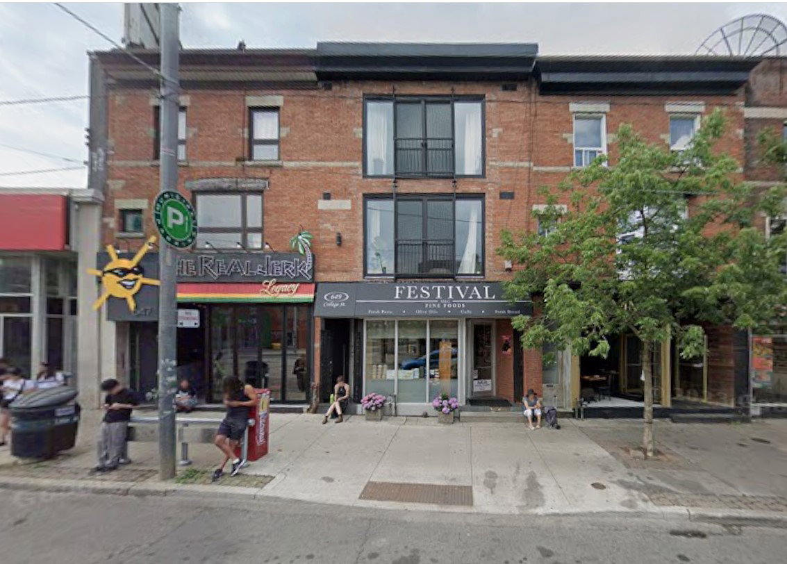 649 College Street exterior