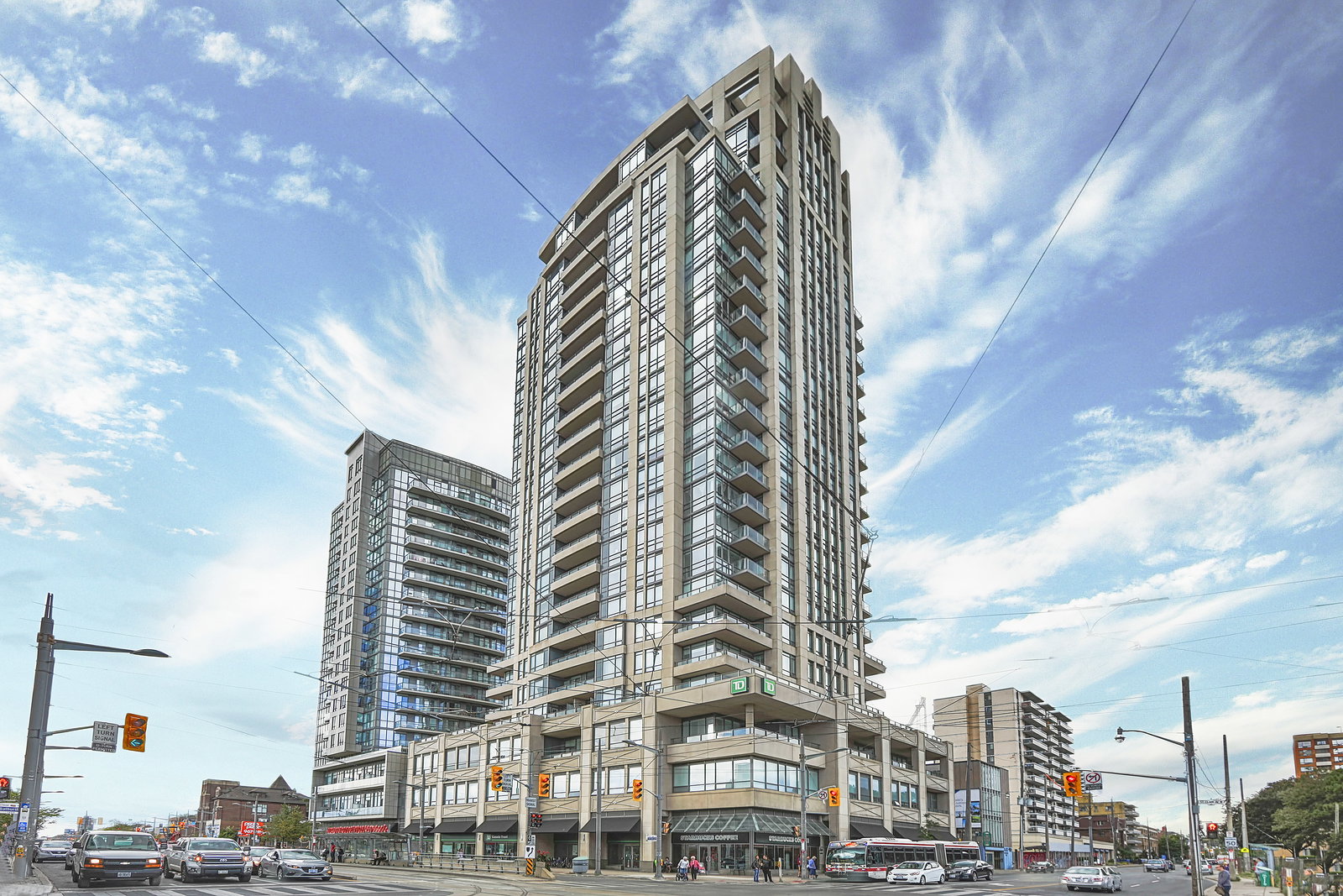500 St Clair exterior