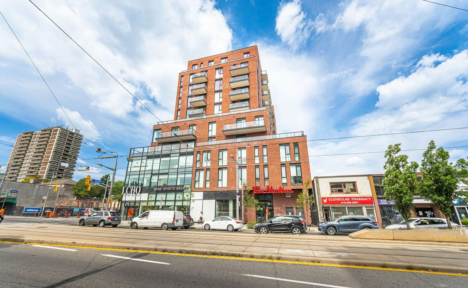 900 St. Clair West condo