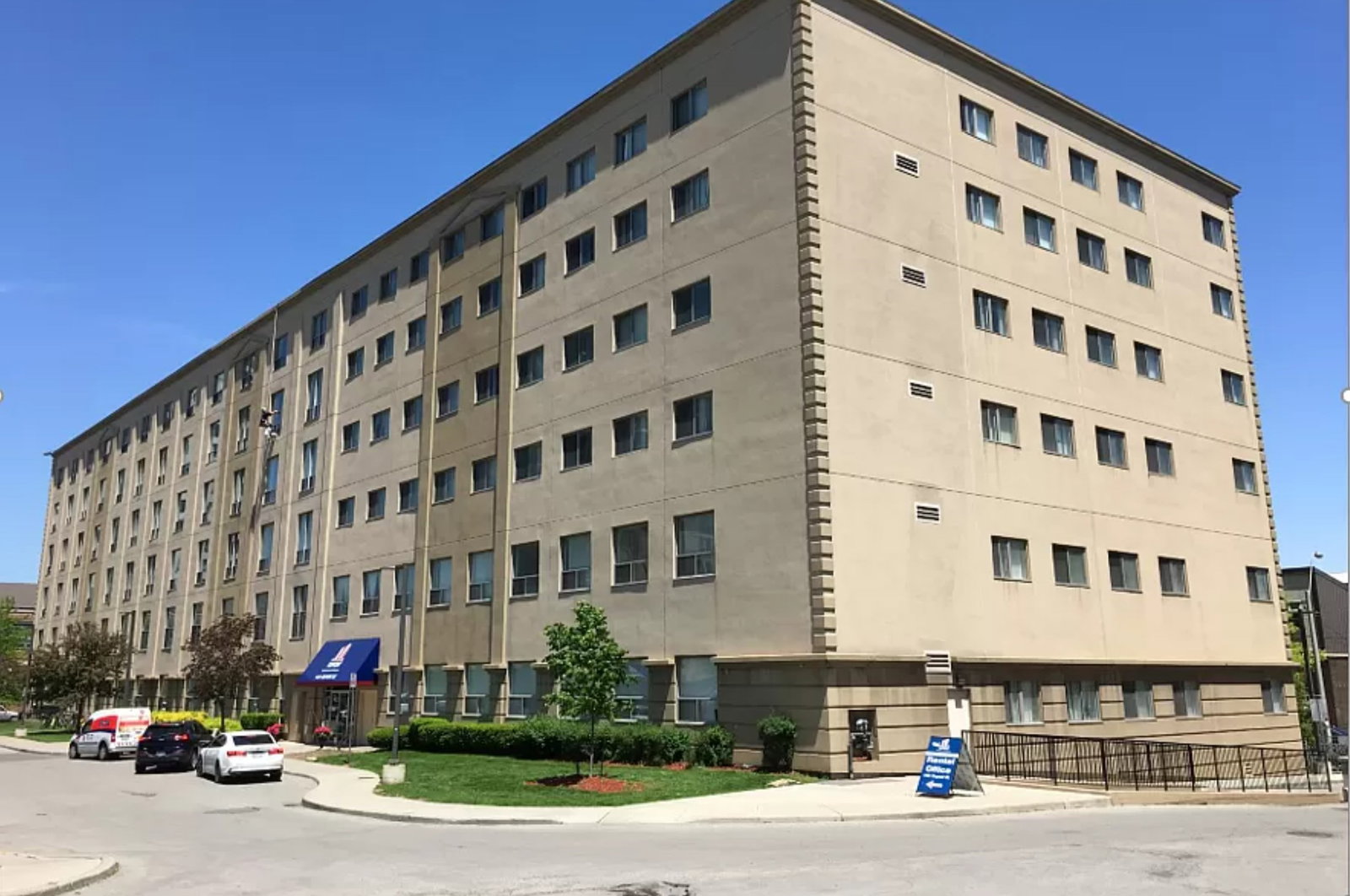 1401 Dupont Street exterior