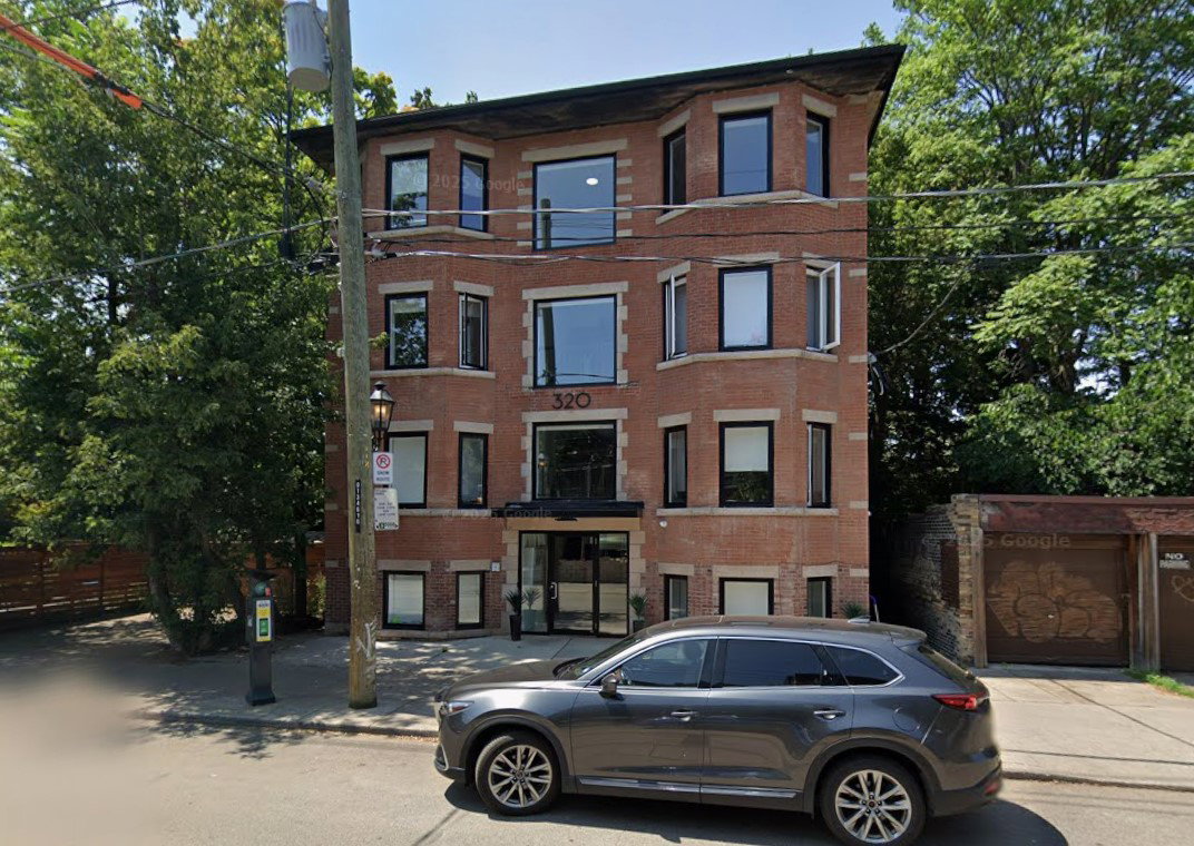 320 Roncesvalles Avenue exterior