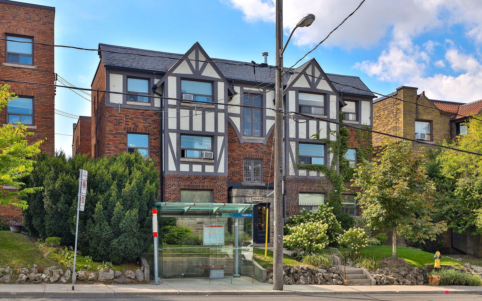 1648 Bathurst Street exterior