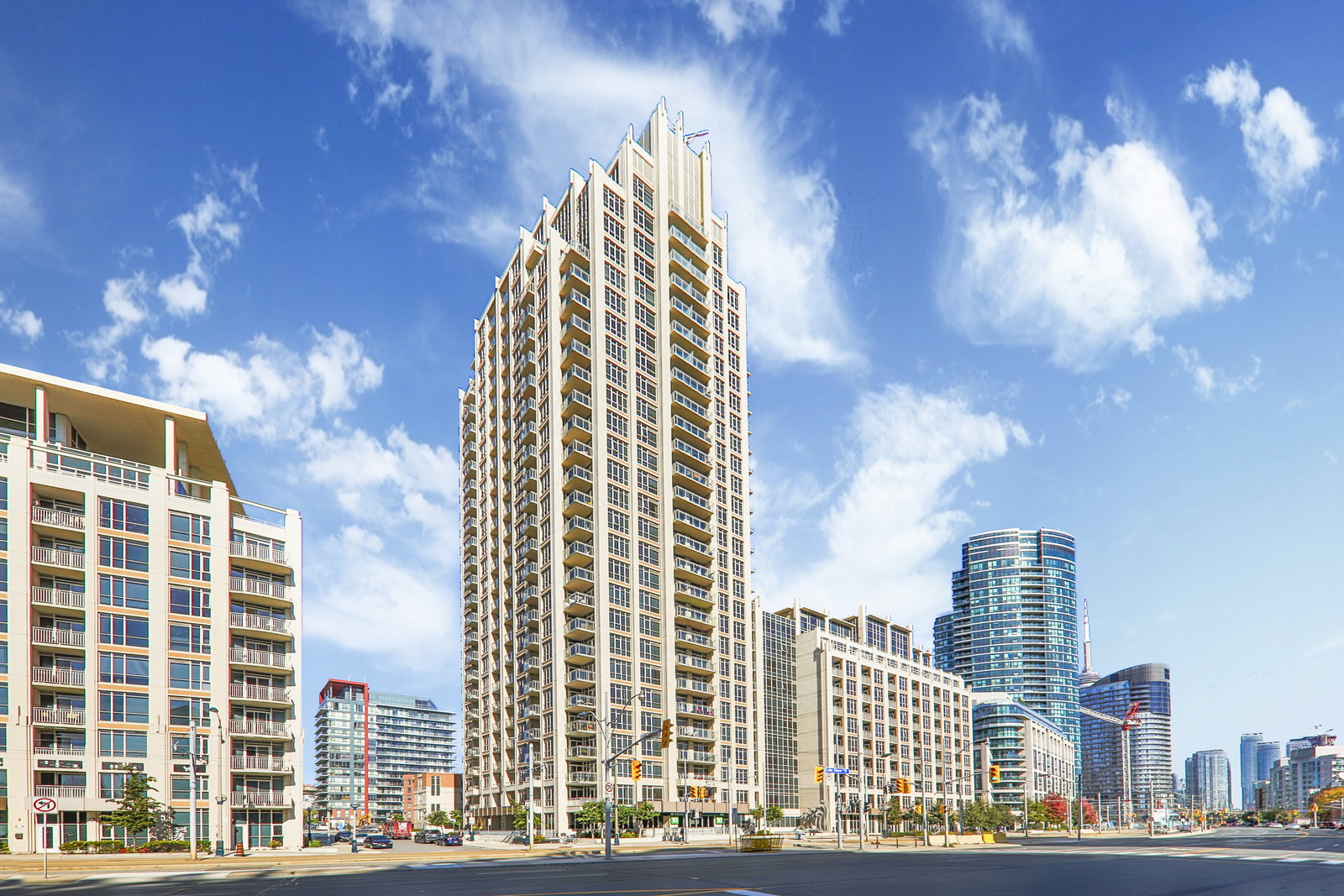 West Harbour City II Condos exterior