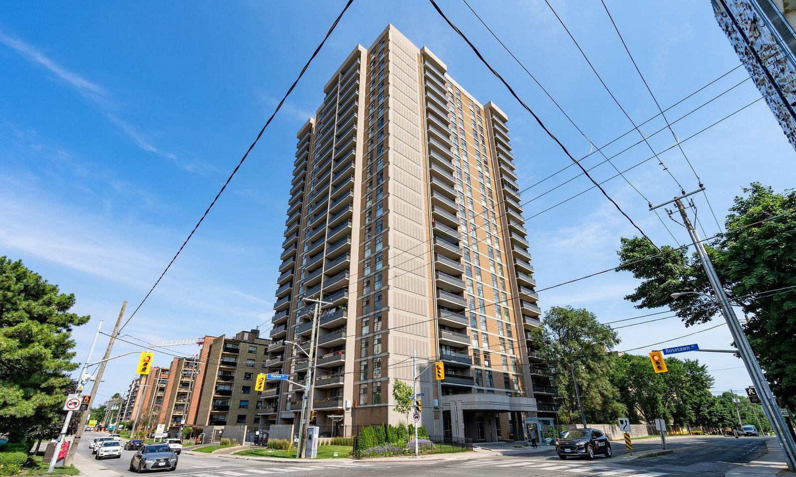 135 Marlee Avenue Condos exterior