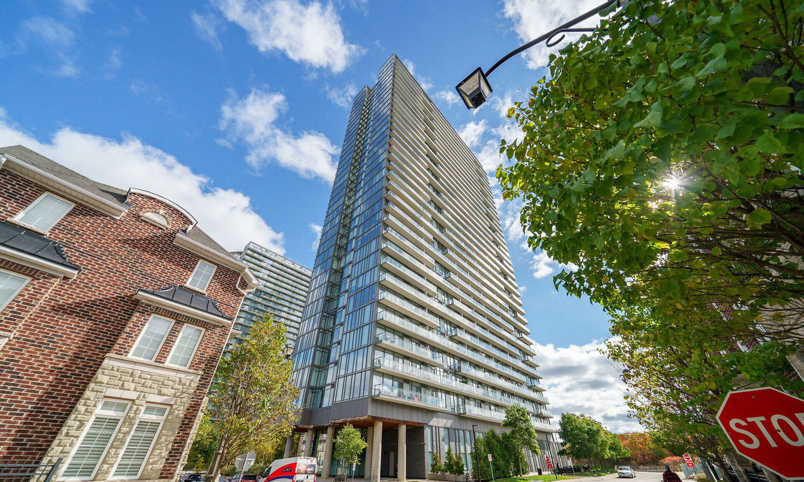 NXT II Condos exterior