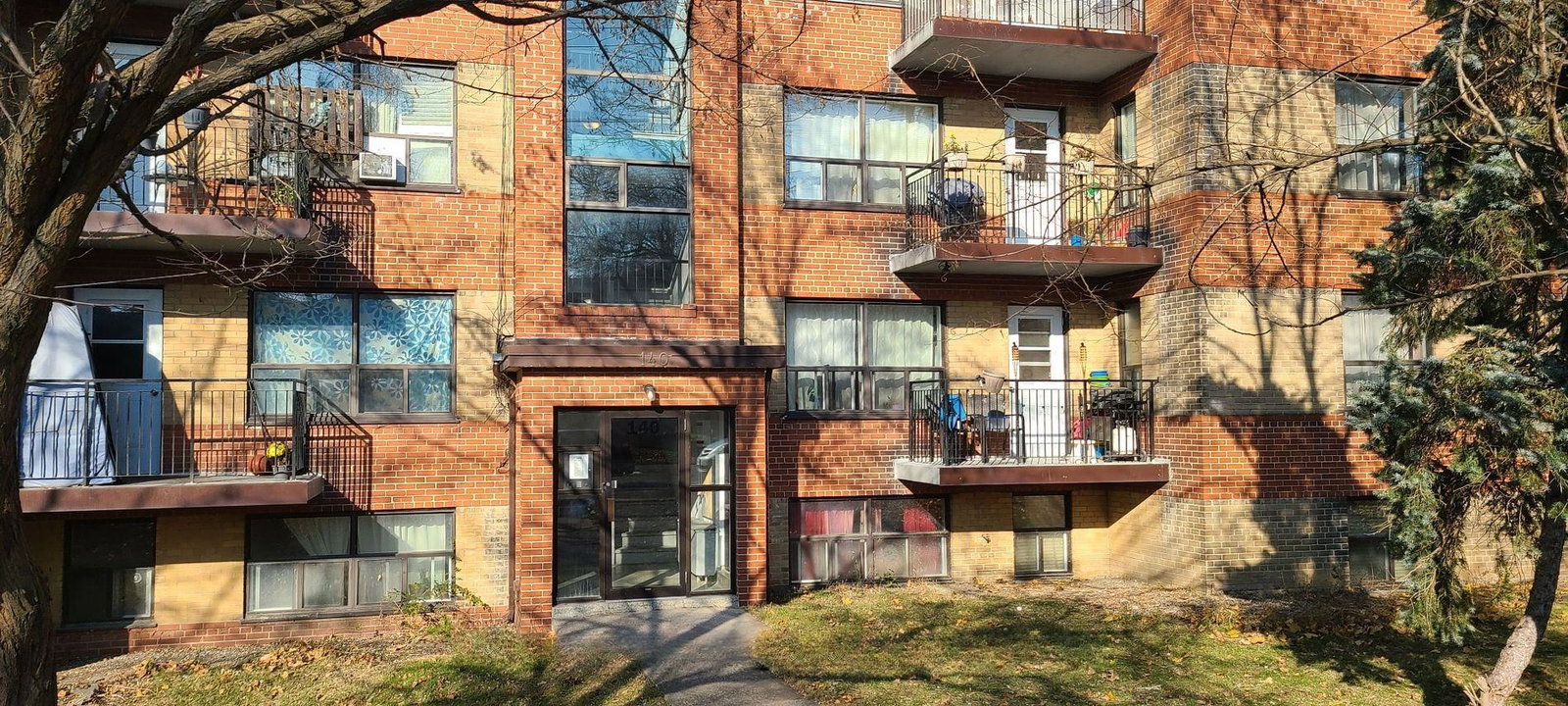140 Berry Rd exterior