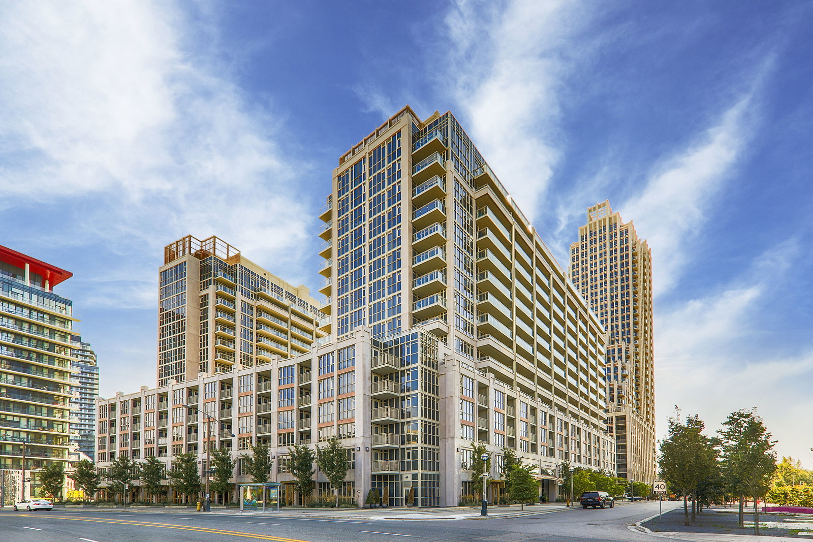 York Harbour Club condo