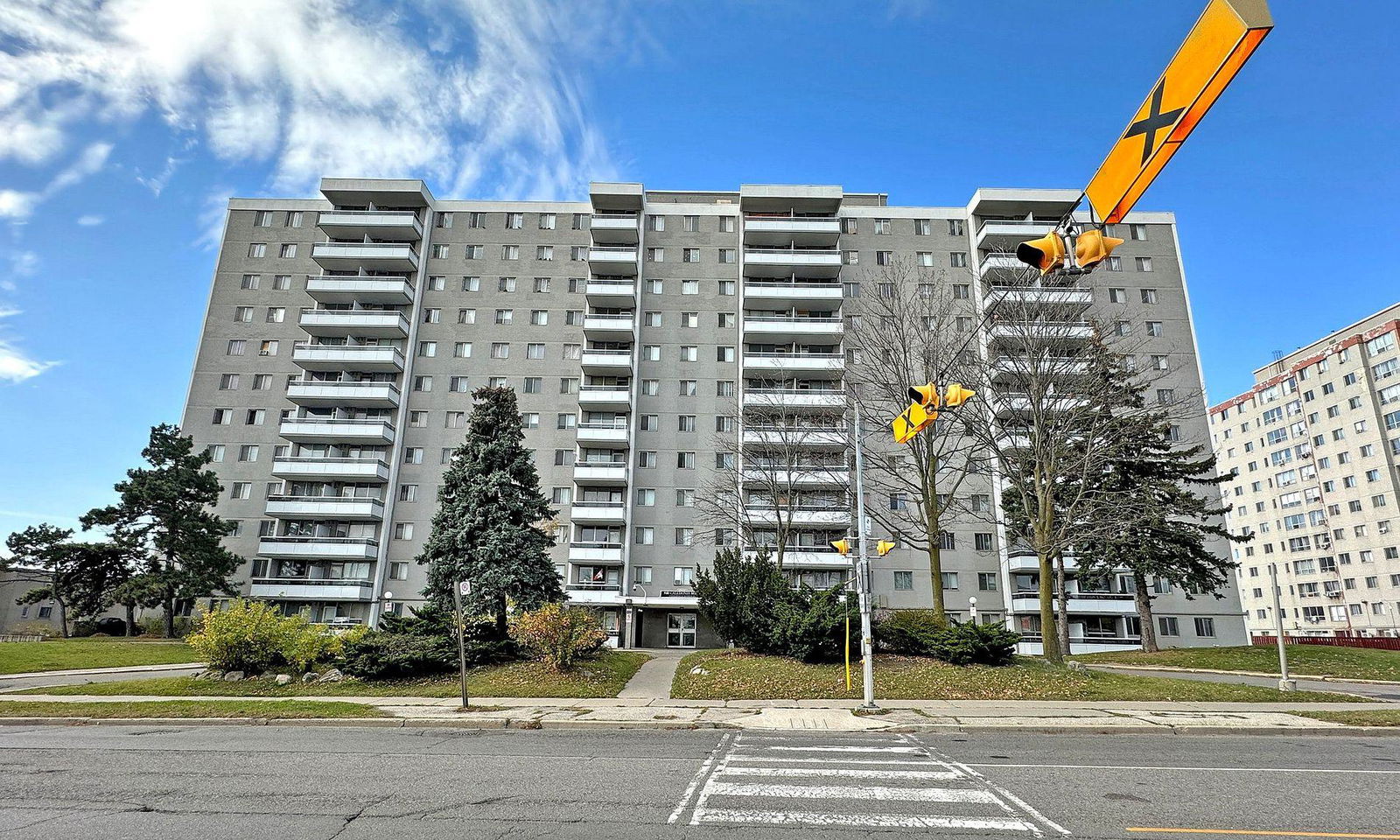 50 Lotherton Condos condo