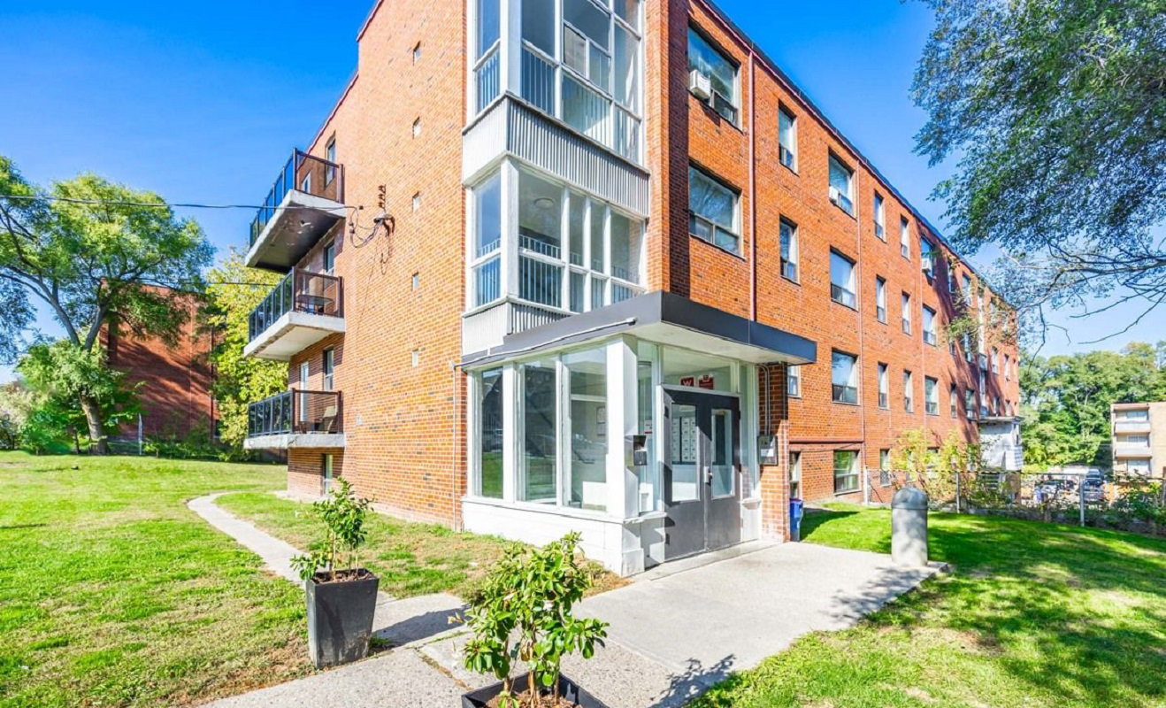 4 Hill Height Road exterior