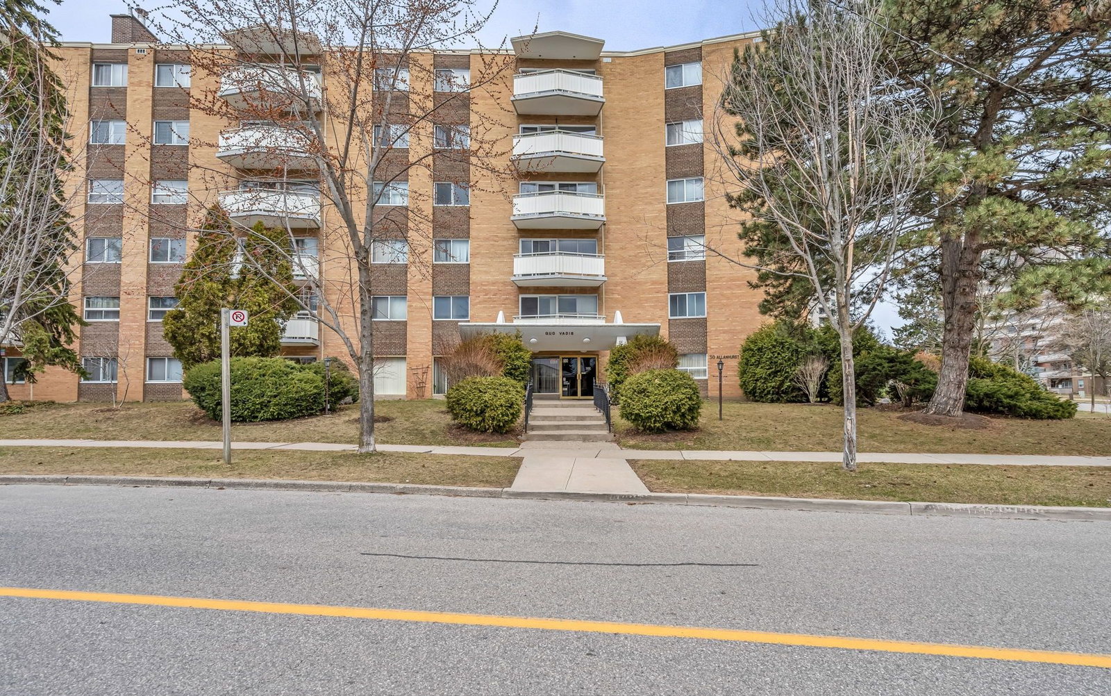 30 Allanhurst Drive exterior