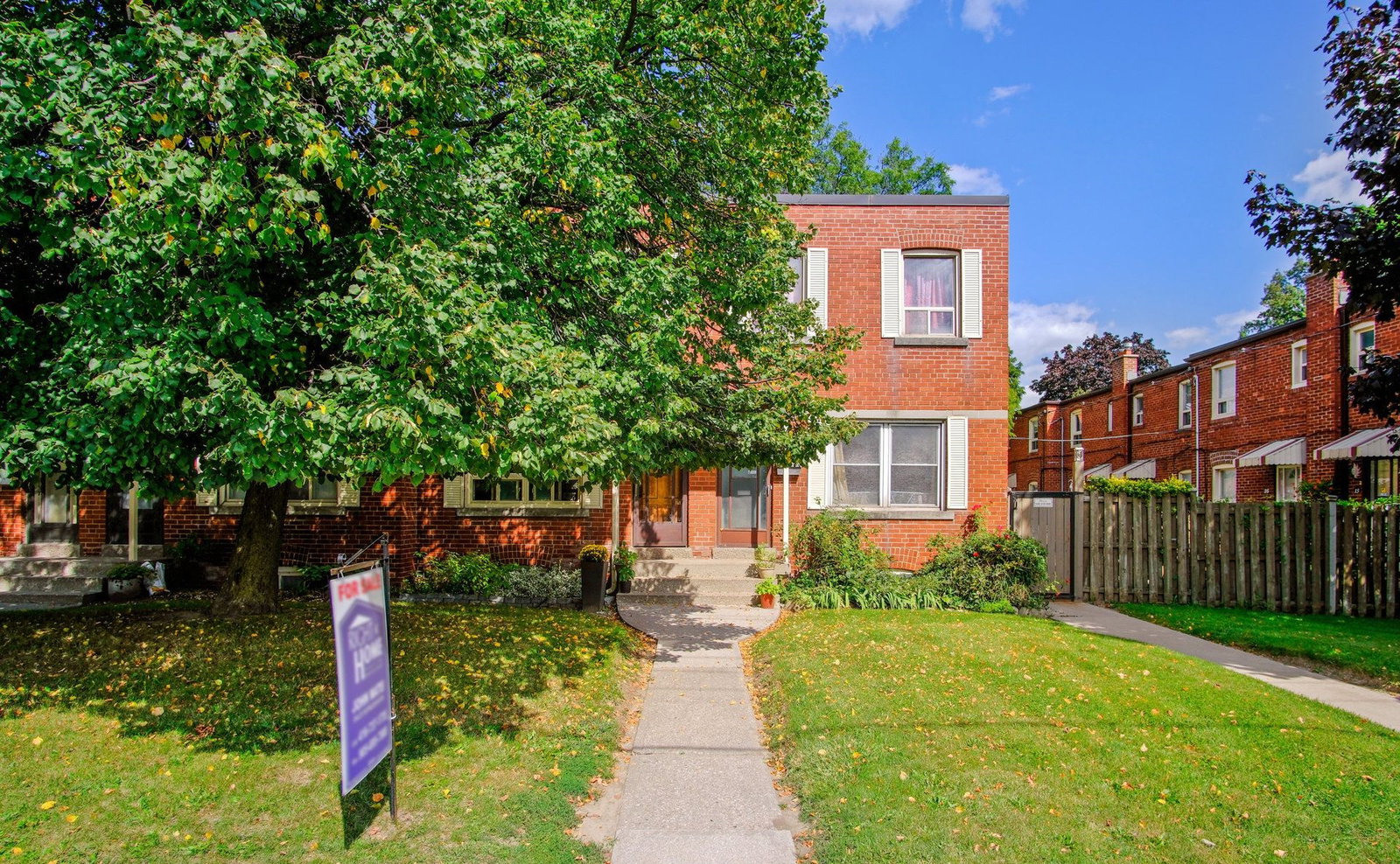 1193 Warden Avenue condo building exterior