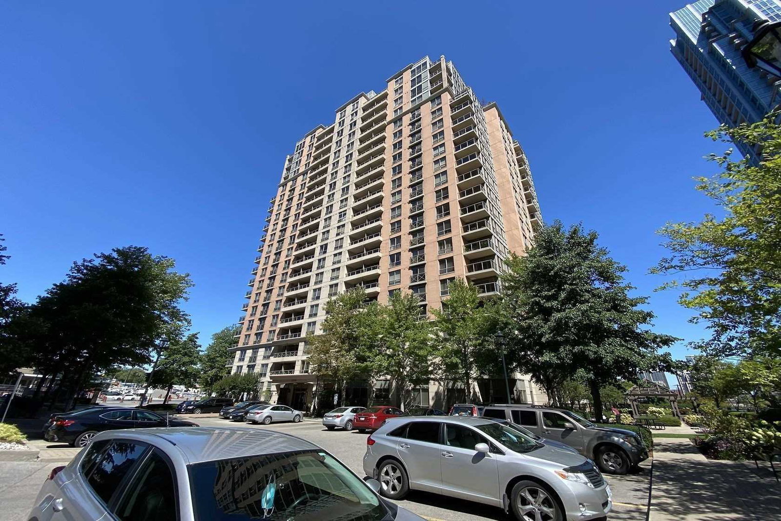 The Essex I Condos condo
