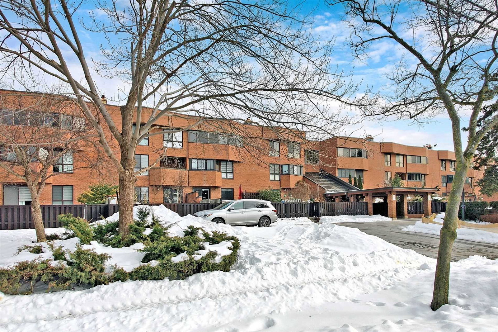55 Carscadden Drive Condos condo building exterior