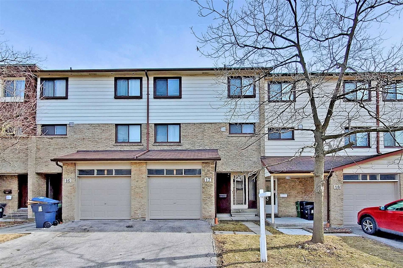15 Huntingwood Drive Townhomes condo