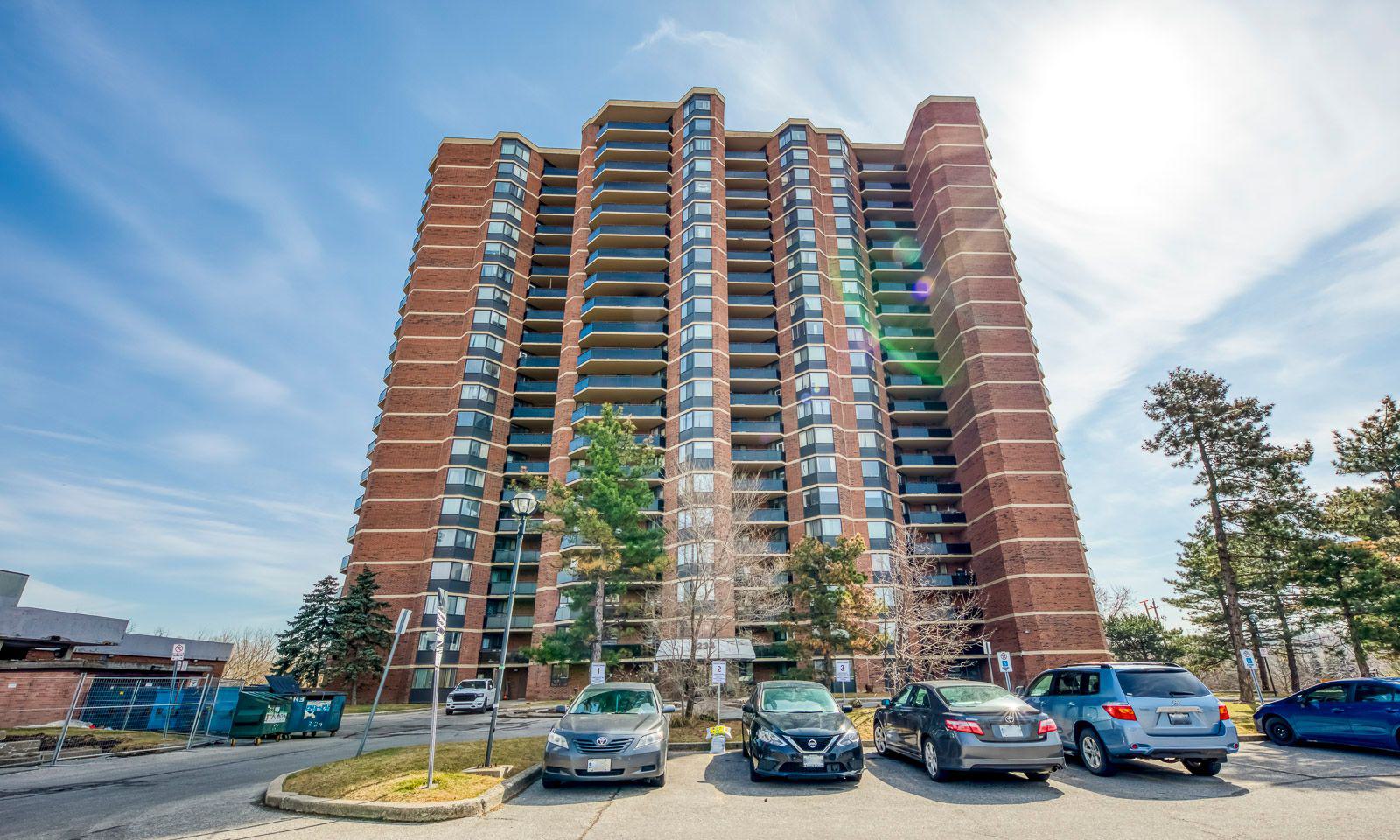 Twin Towers Condos exterior