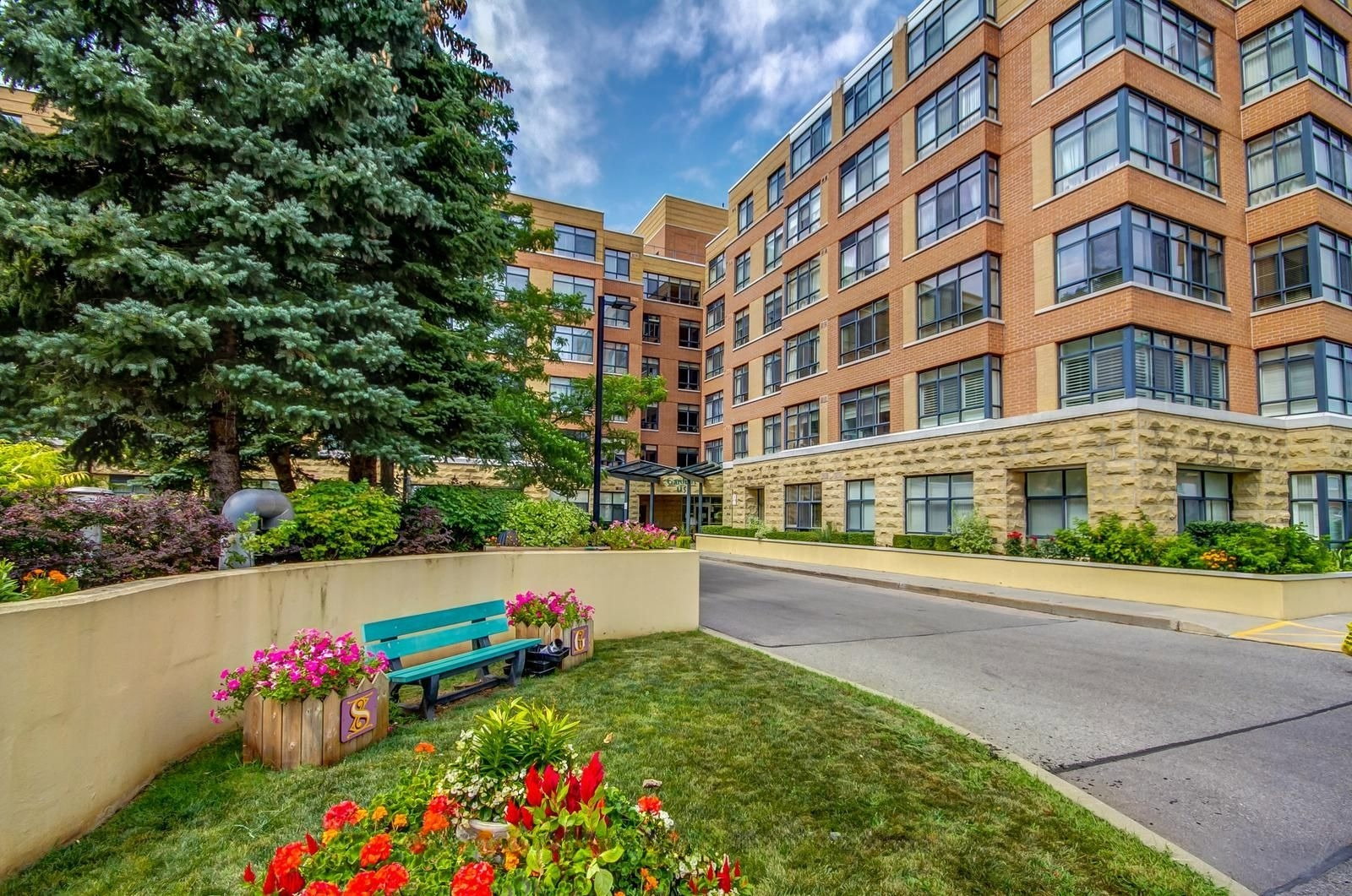 Shepherd Gardens condo