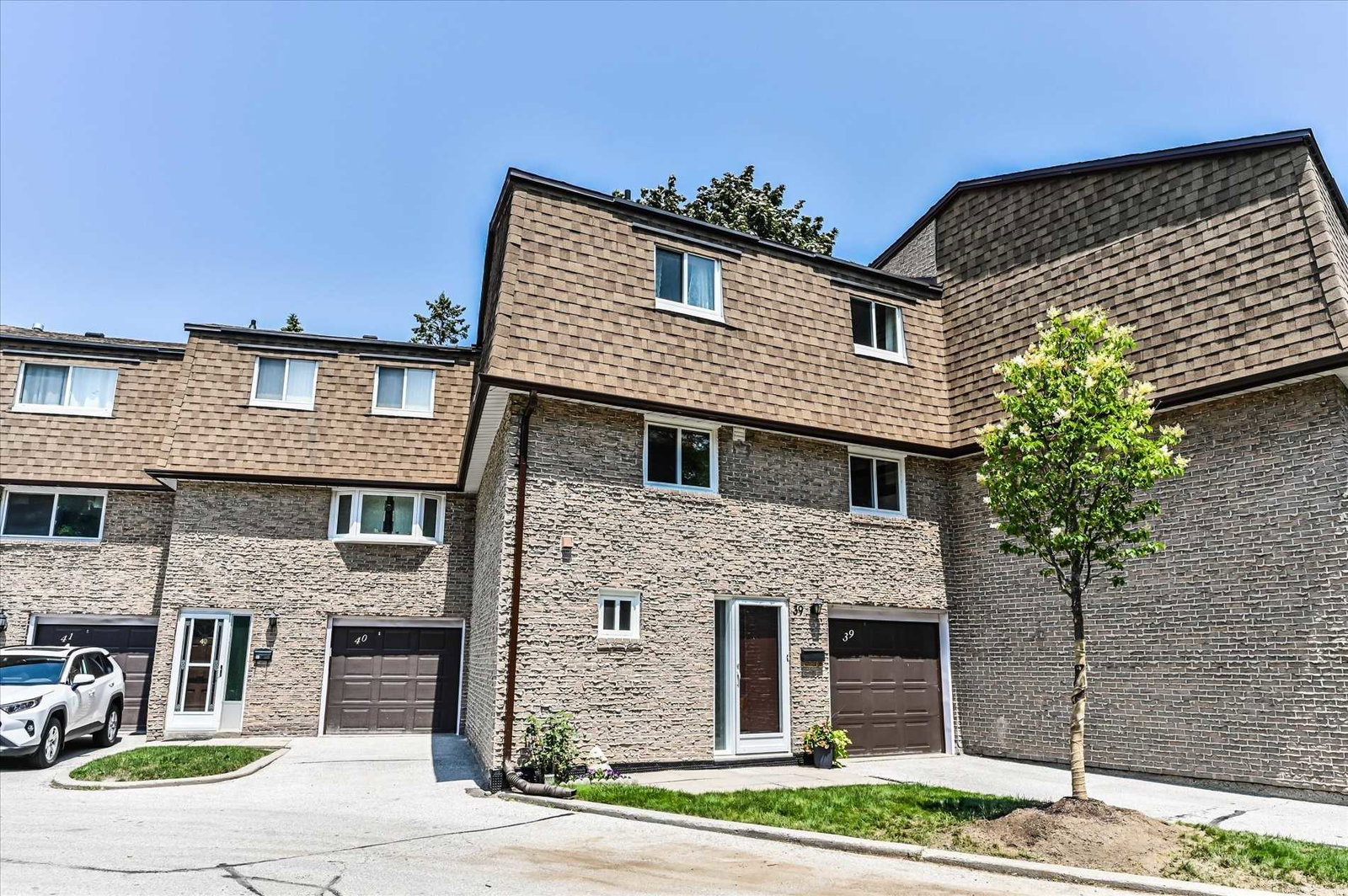 671 Huntingwood Townhomes condo
