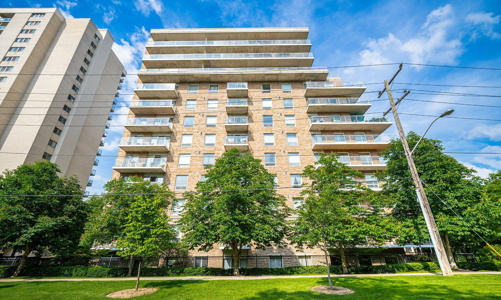 Chestnut Place Condos exterior