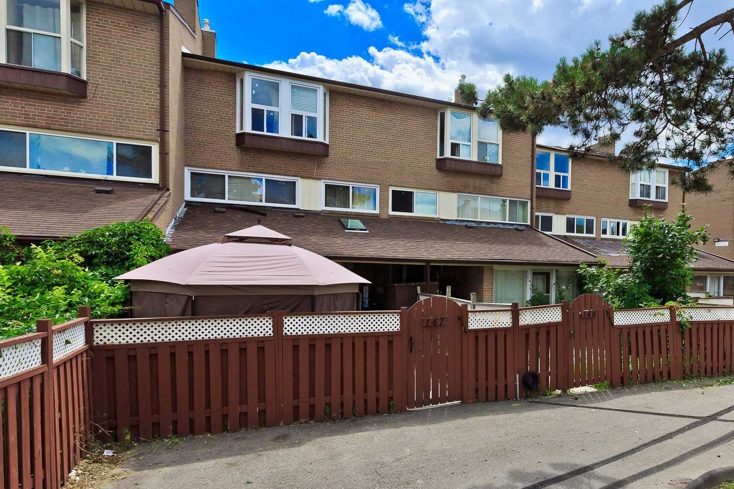 John Garland Townhomes condo