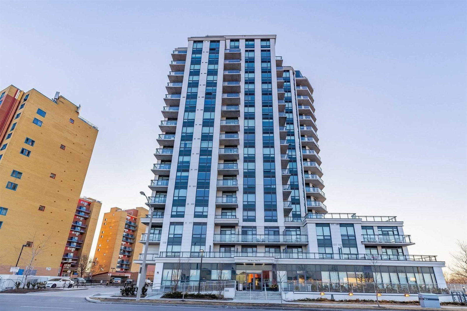 The Lexington Condominium Residences exterior