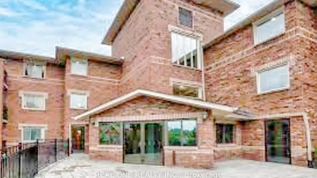 1 Quail exterior