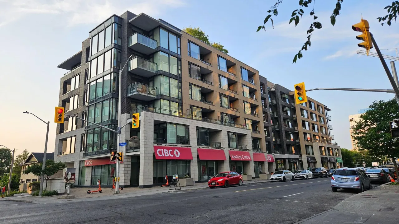 Q West exterior
