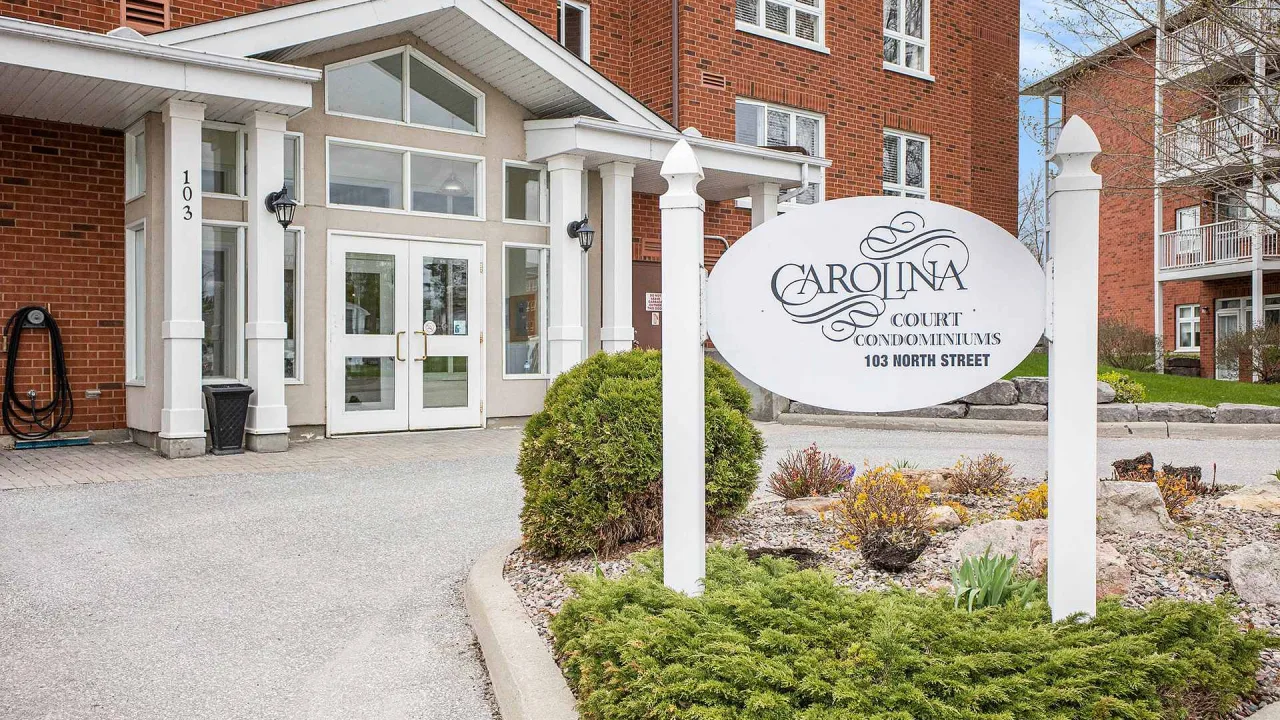 CAROLINA COURT exterior