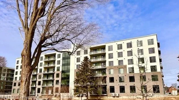 Spur Line Condos exterior