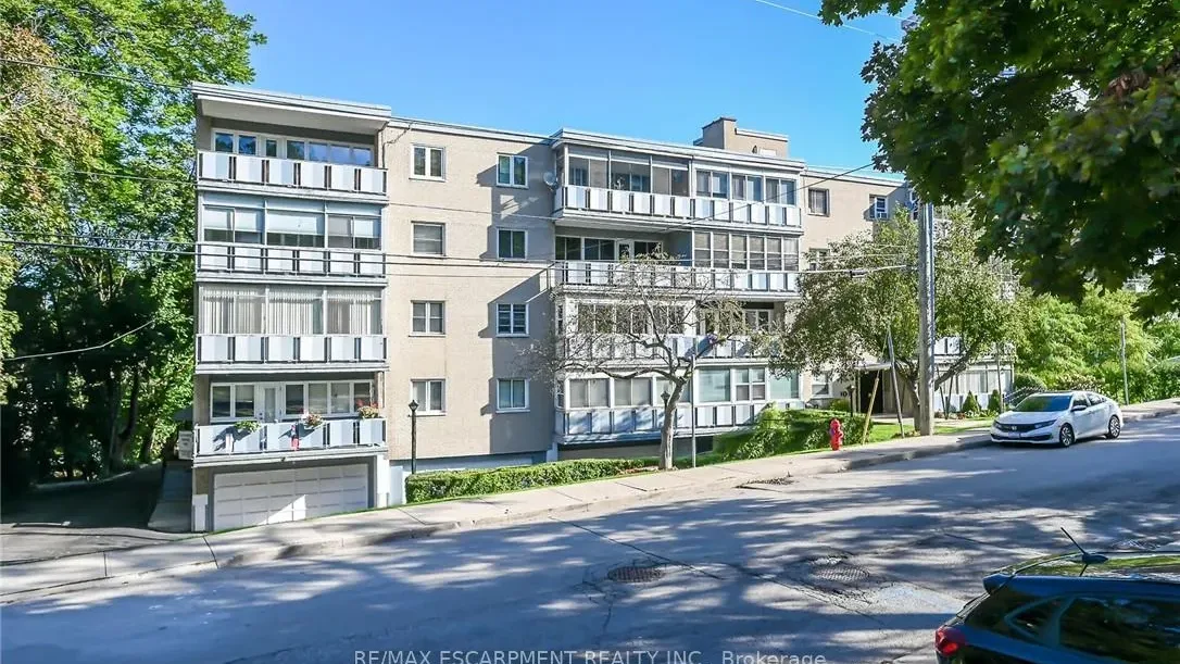 Hillview Terrace Co-op exterior