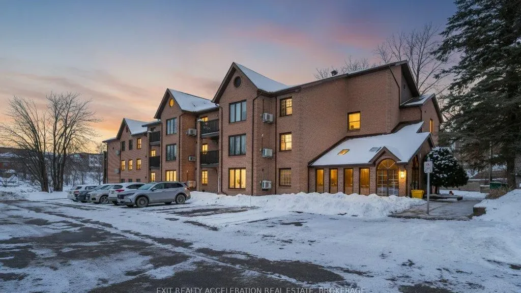 Vyas Villa condo building exterior