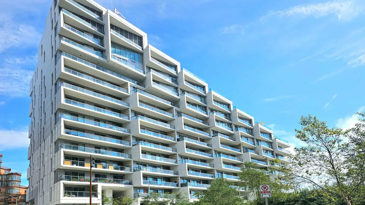 Aquabella exterior