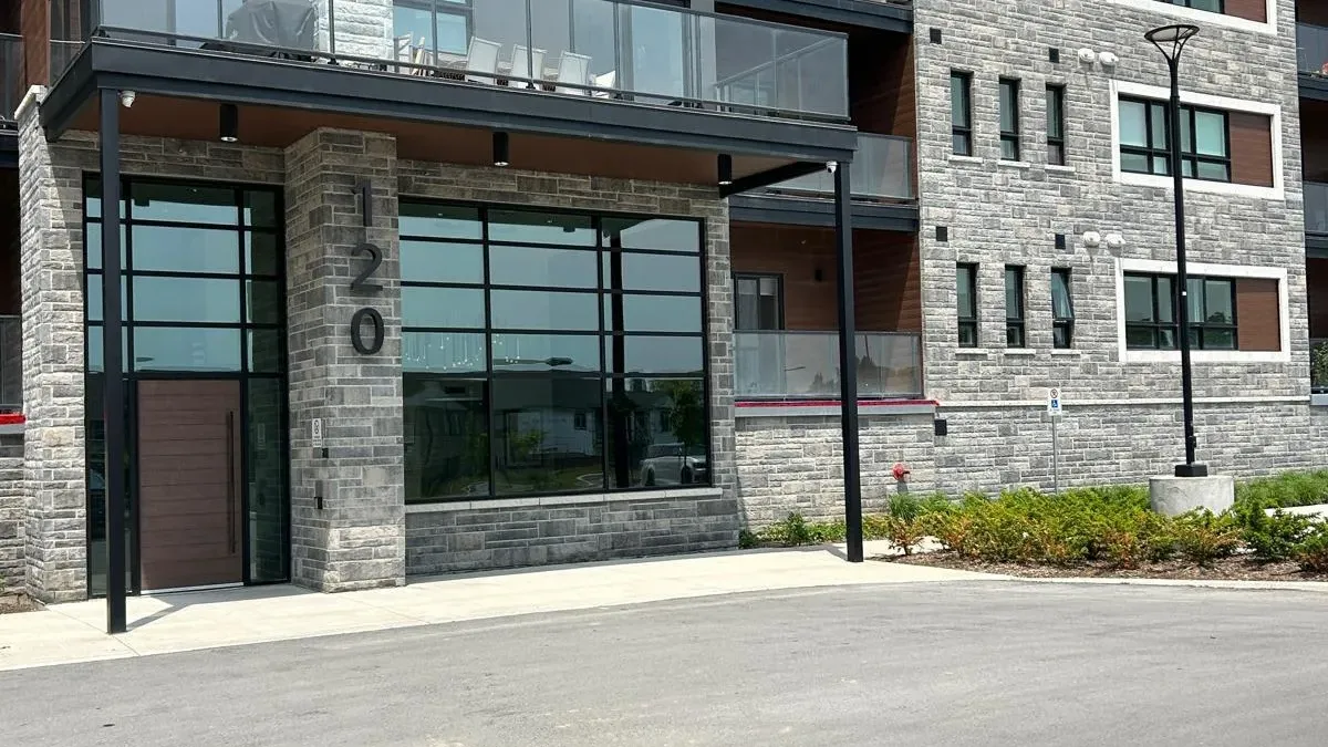 One Fonthill Condominium exterior