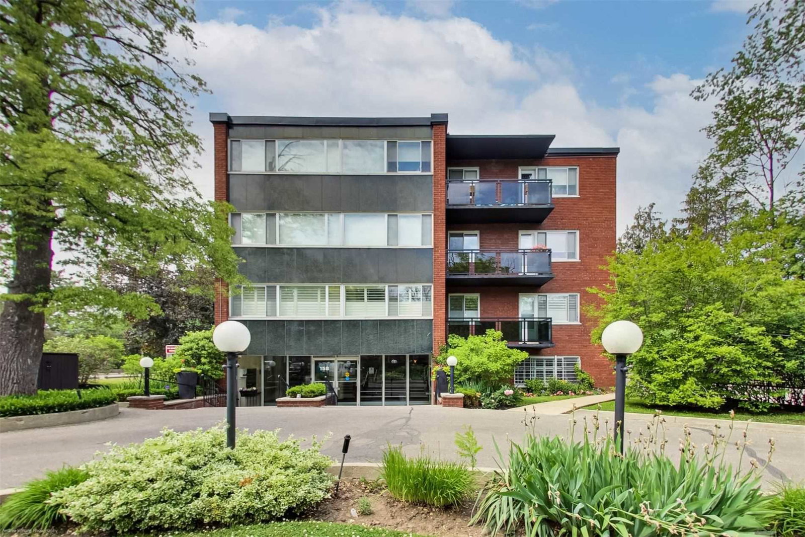 158 Crescent Road exterior