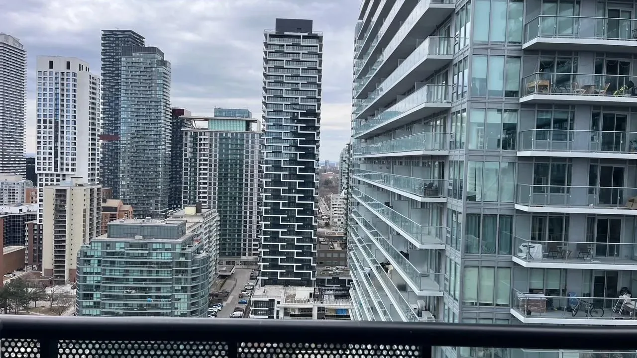 Line 5 exterior