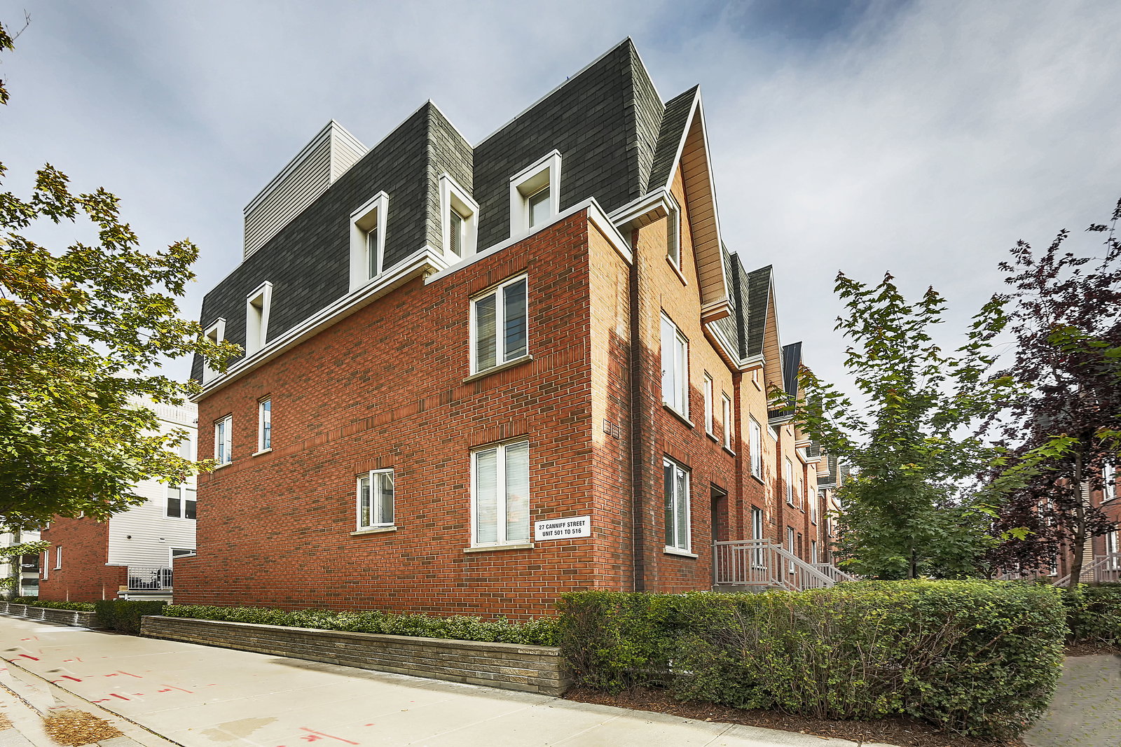 King West Village Towns condo