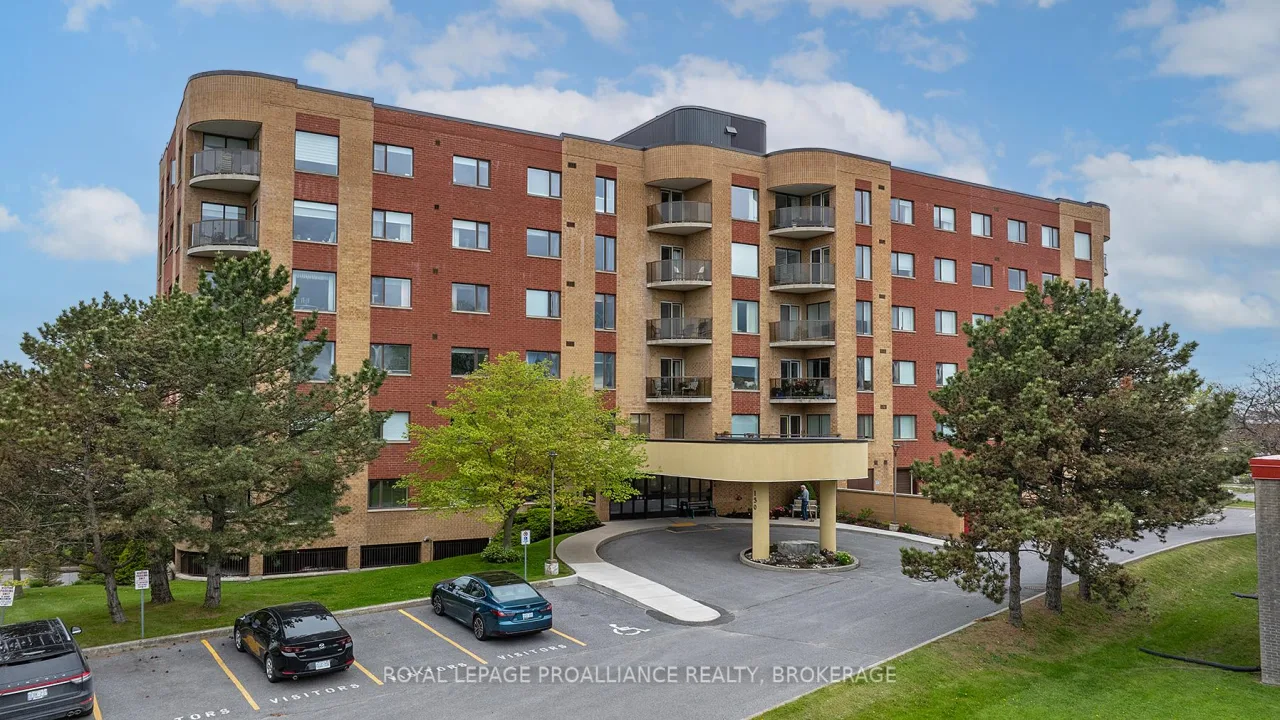 Crescent Towers exterior