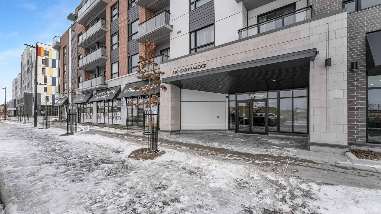 OTTAWA-CARLETON STANDARD CONDOMINIUM CORPORATION exterior