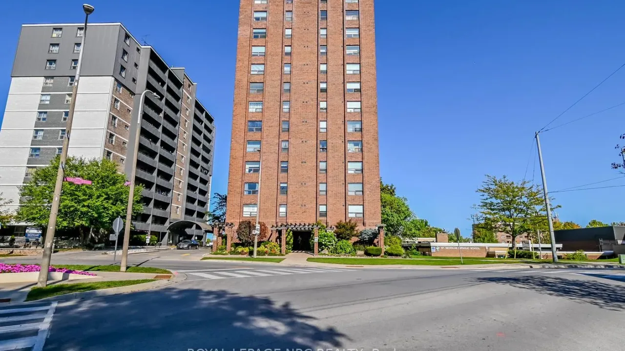 141 CHURCH STREET CONDOS condo building exterior