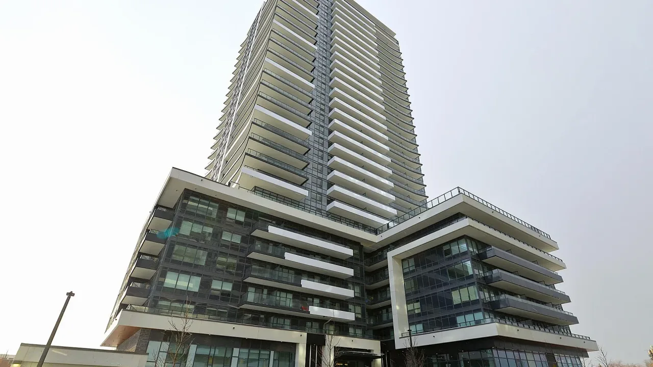 Universal City Tower 3 condo building exterior