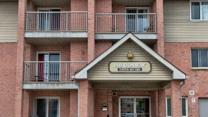 South Ridge Meadows exterior