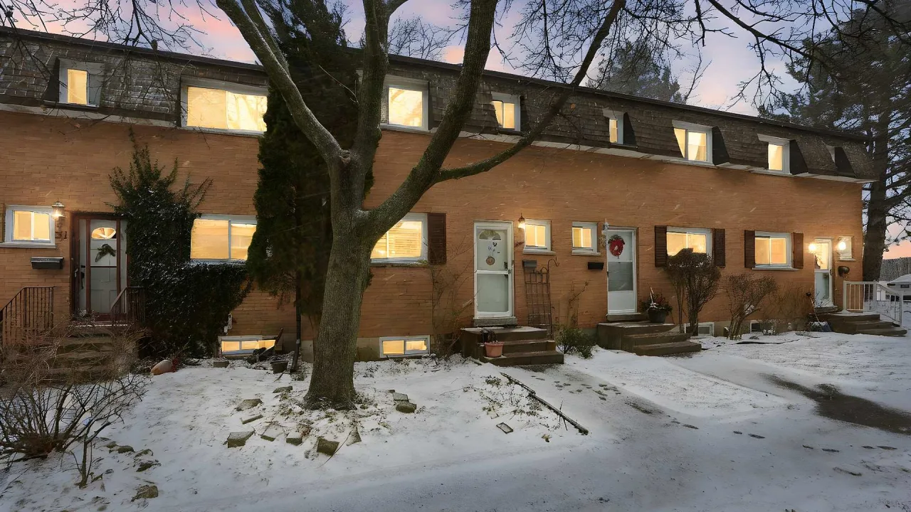 Garth exterior