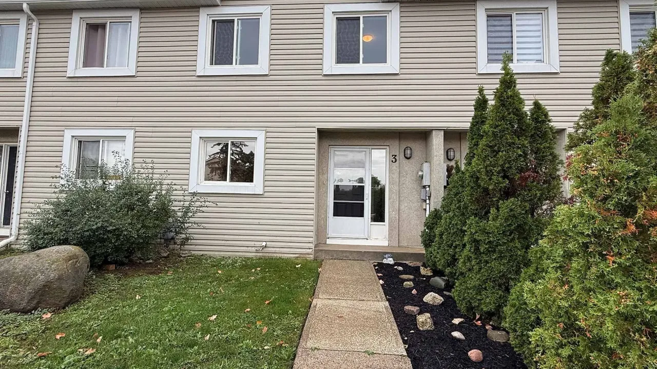 Classic Cove exterior