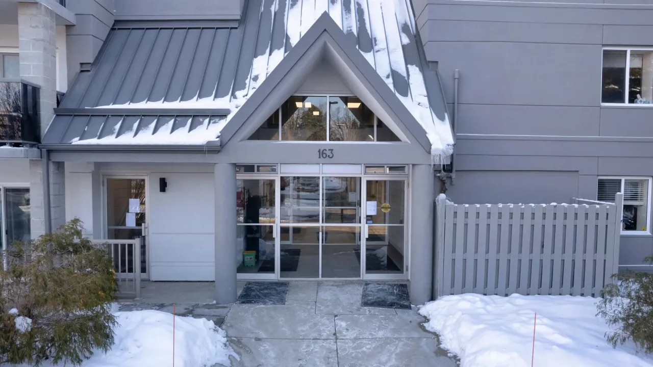 Southwoods condo building exterior