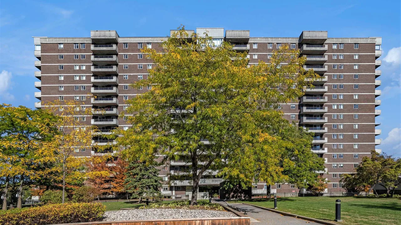 Vista on the Park exterior