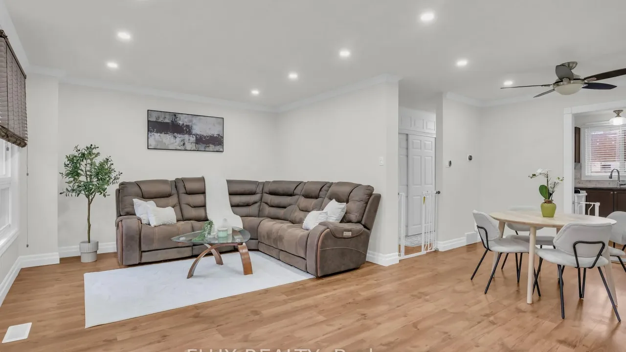 LEE MANAGEMENT SOLUTIONS INC 55 NORTHFIELD DR SUITE 167 WATERLOO ON N2K 2M1 exterior