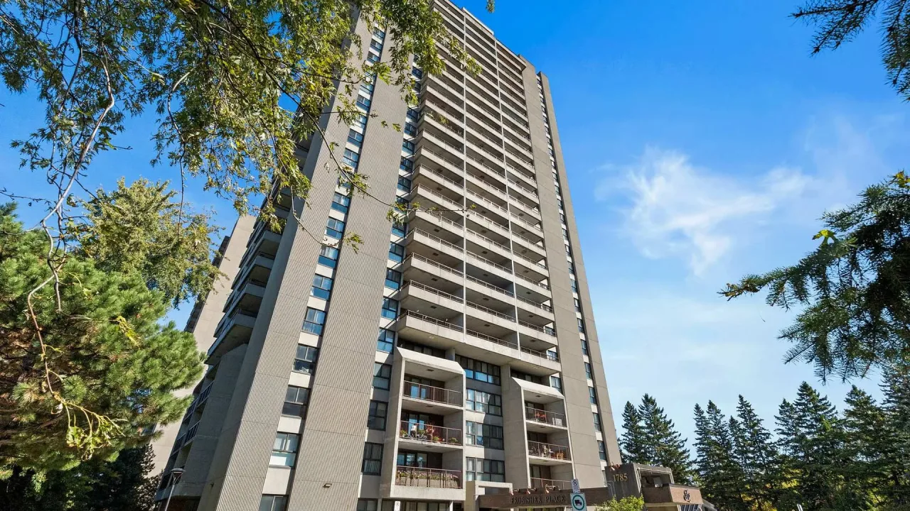 Frobisher Place exterior