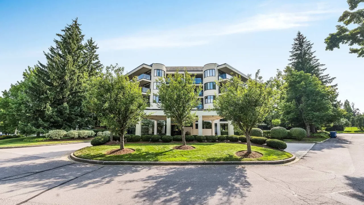 Summit Place exterior