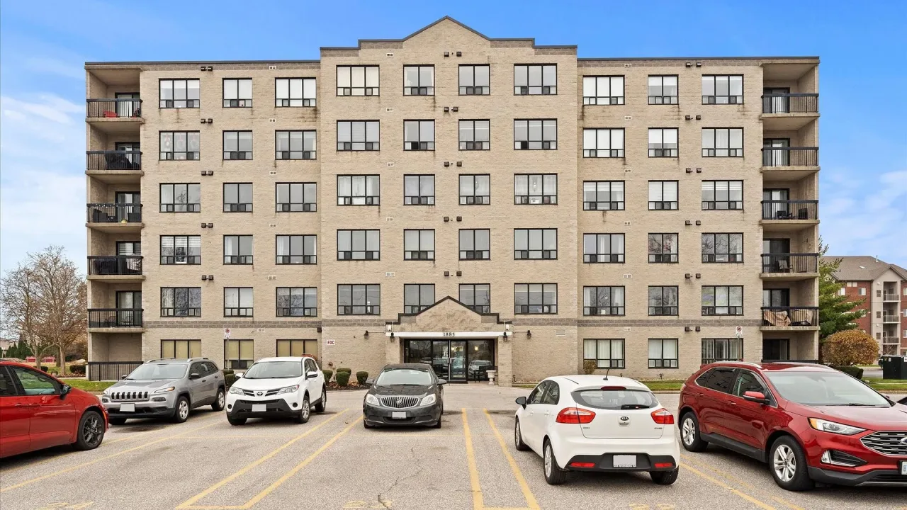 Normandy Place Condominiums exterior